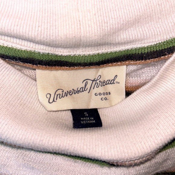 Universal Threads Top - Picture 3 of 3